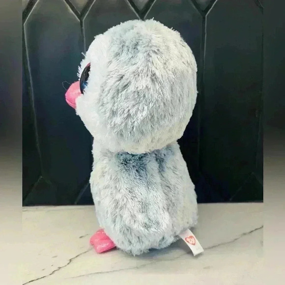 So cute! Ty Beanie Boo Baby Medium Olive the Penguin Plush Toy Glitter Eyes 9 in - Picture 2 of 6